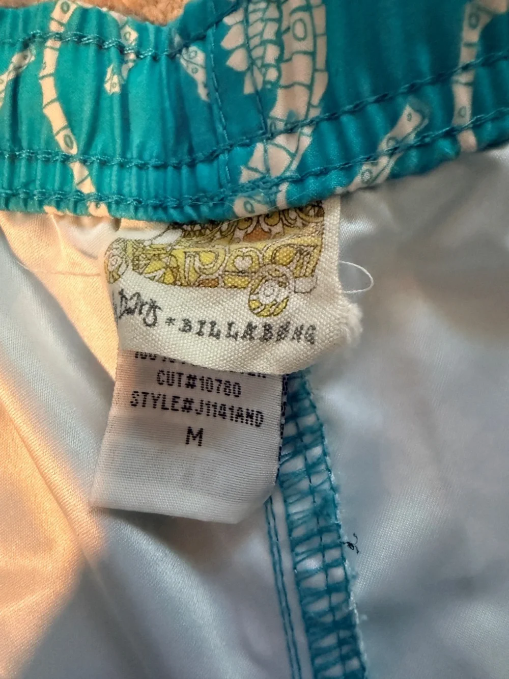 Billabong Size M Turquoise Seahorse Print Board Shorts Swim Beach